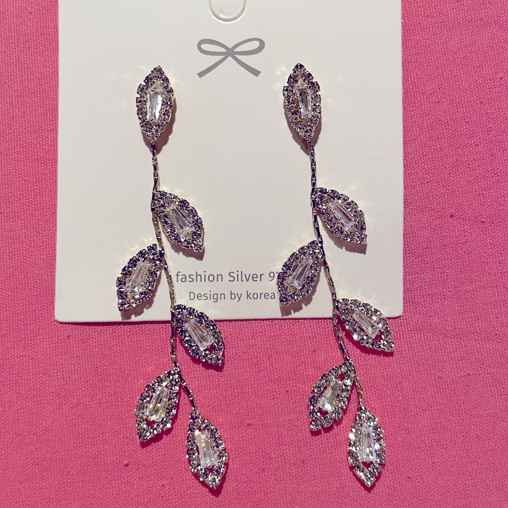 💕 GORGEOUS DRIPPING RHINESTONES EARRINGS 💕 Pierced Earrings